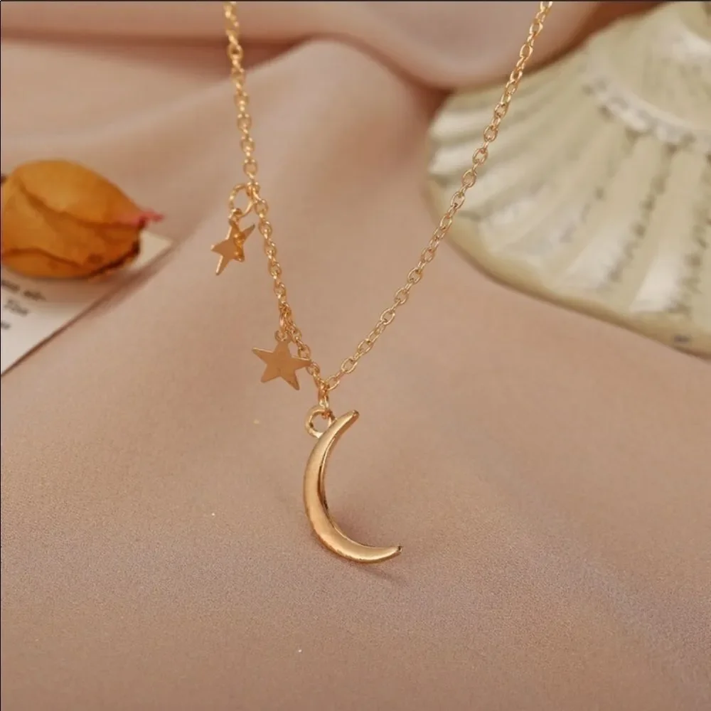 Necklace Dainty crescent moon and stars cute
